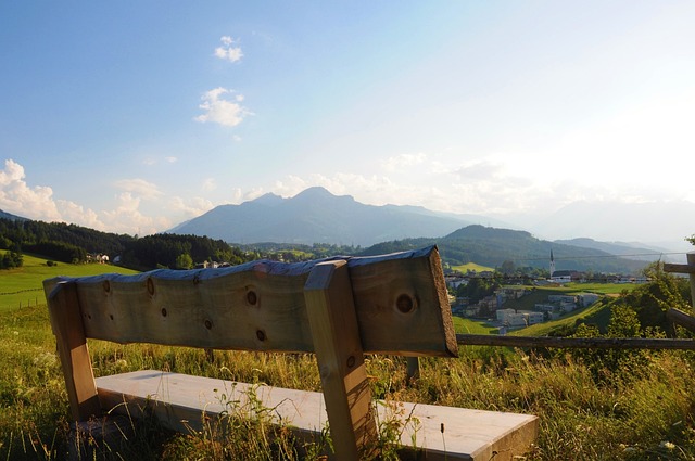 因为在
